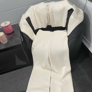 I’m a small business owner and I’m trying to sell my products on poshmark
